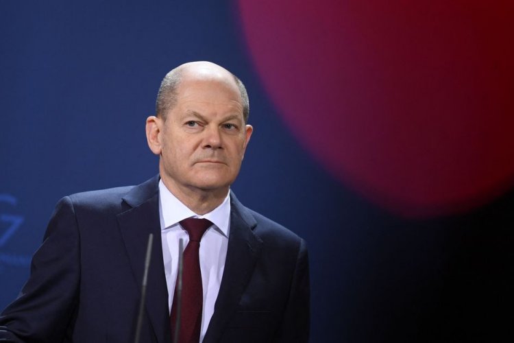 Olaf Scholz ventures to Ukraine and Russia amid warnings of war