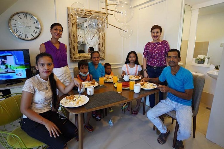 “UNANG HIRIT” GIVES HOUSE TO TYPHOON VICTIMS LIVING IN A PIG PEN