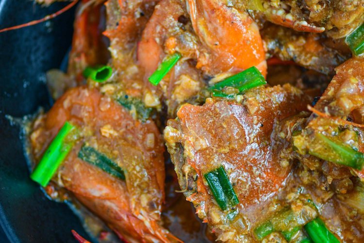 Chili Garlic Crab and Shrimp