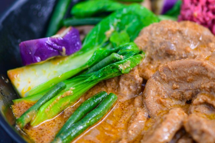 Lengua Kare Kare