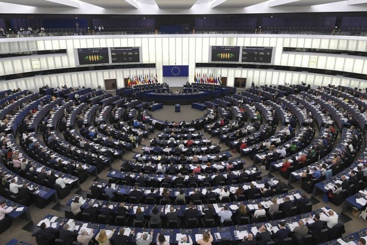 EU Parliament clash delays key climate legislation